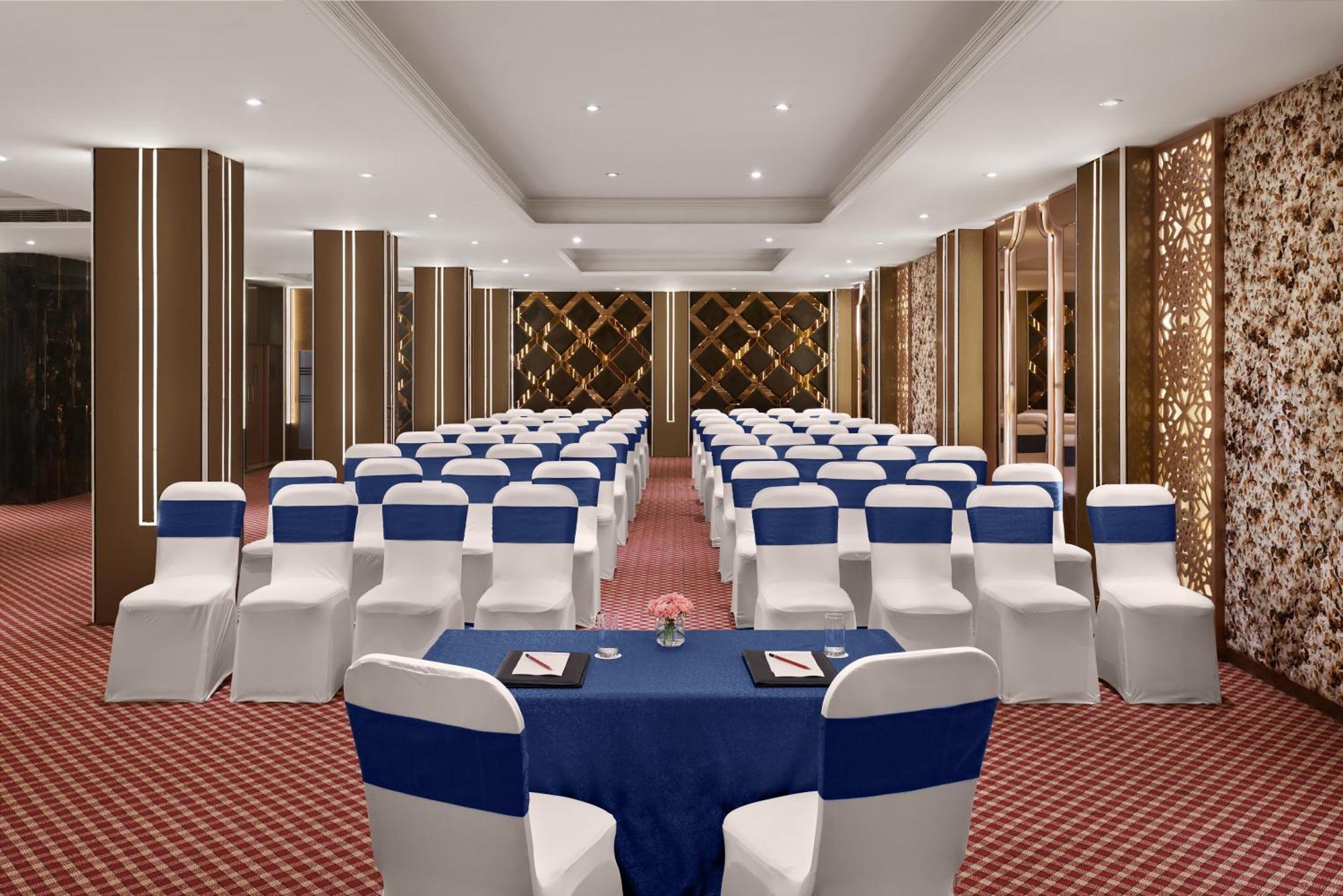 ניו דלהי Deventure Sarovar Portico Patel Nagar מראה חיצוני תמונה