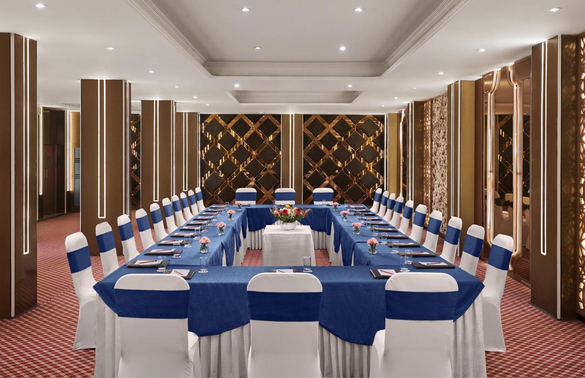 ניו דלהי Deventure Sarovar Portico Patel Nagar מראה חיצוני תמונה
